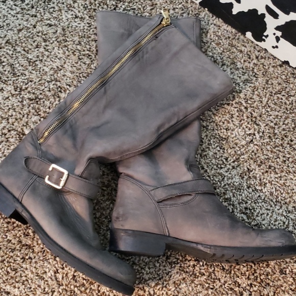 Grey leather tall boot - Picture 7 of 8